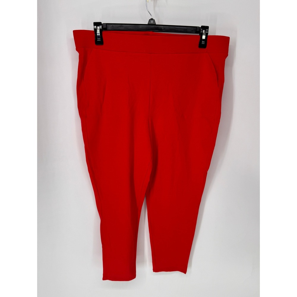 Torrid Pants Womens 3 Red EUC Stretch Pull On Cropped Tapered Leg Pocket